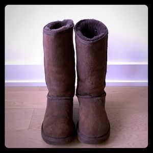 Ugh women’s classic tall boots